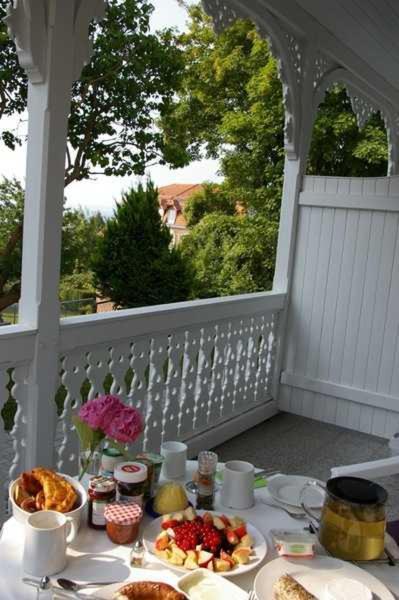 Ferienwohnungen in Bädervilla mit Ostseeblick Sassnitz Exterior foto